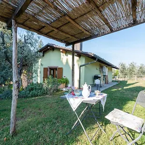 Casa vacanze Belvilla By Oyo Il Leccio E Le Rose, Arezzo